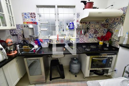 Casa à venda com 280m², 4 quartos e 3 vagasCozinha 