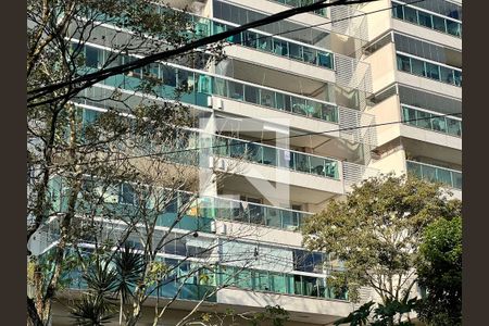 Apartamento para alugar com 78m², 2 quartos e 1 vagaFachada