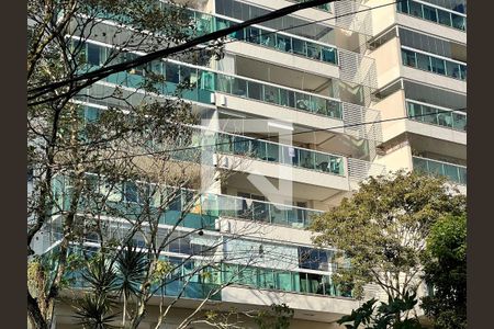 Apartamento para alugar com 78m², 2 quartos e 1 vagaFachada