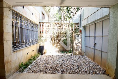 Casa à venda com 160m², 3 quartos e 1 vaga Casa à venda com 160m², 3 quartos e 1 vagaGaragem