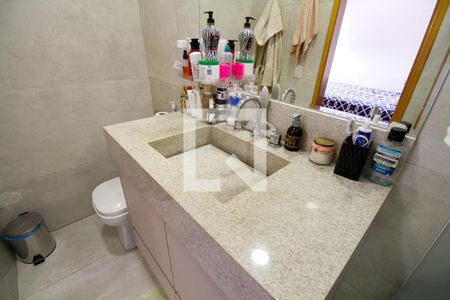 Casa à venda com 160m², 3 quartos e 1 vaga Casa à venda com 160m², 3 quartos e 1 vagaBanheiro da Suíte