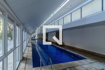 Apartamento à venda com 163m², 3 quartos e 3 vagas Apartamento à venda com 163m², 3 quartos e 3 vagasPiscina Coberta