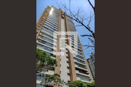 Apartamento à venda com 163m², 3 quartos e 3 vagas Apartamento à venda com 163m², 3 quartos e 3 vagasFachada