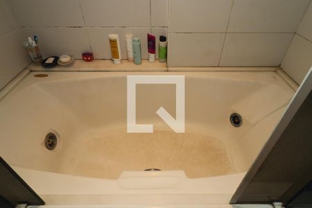 Apartamento à venda com 163m², 3 quartos e 3 vagas Apartamento à venda com 163m², 3 quartos e 3 vagasBanheiro da Suíte 1