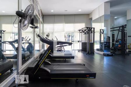 Apartamento à venda com 163m², 3 quartos e 3 vagas Apartamento à venda com 163m², 3 quartos e 3 vagasÁrea comum - Academia