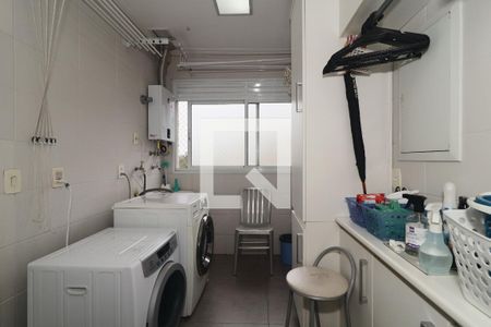 Apartamento à venda com 163m², 3 quartos e 3 vagas Apartamento à venda com 163m², 3 quartos e 3 vagasÁrea de Serviço