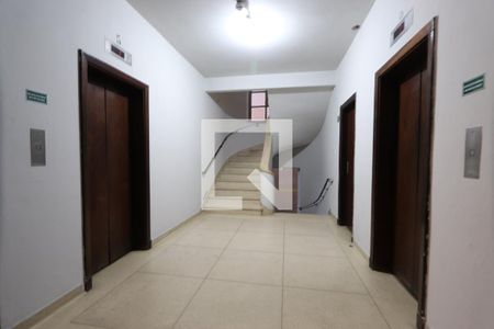 Hall dos elevadores de kitnet/studio para alugar com 1 quarto, 35m² em Centro Histórico de São Paulo, São Paulo