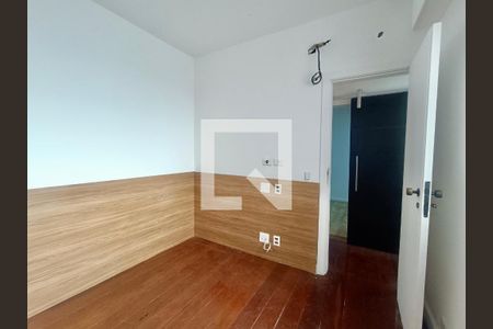 Apartamento à venda com 230m², 5 quartos e 3 vagasQuarto 1