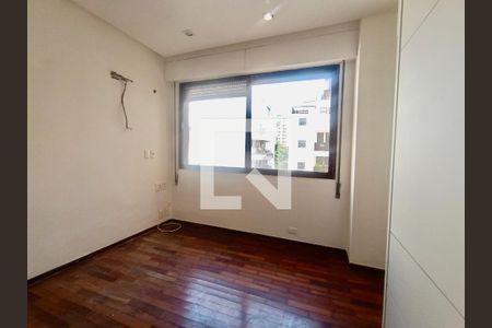 Apartamento à venda com 230m², 5 quartos e 3 vagasSuíte master