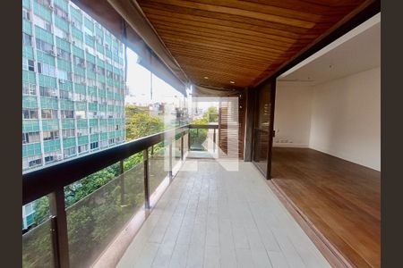 Varanda de apartamento à venda com 5 quartos, 230m² em Leblon, Rio de Janeiro