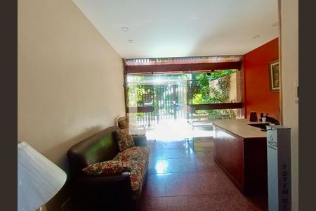 Apartamento à venda com 230m², 5 quartos e 3 vagasPortaria