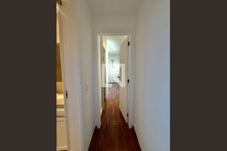 Apartamento à venda com 230m², 5 quartos e 3 vagasCorredor