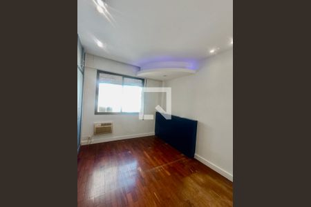 Apartamento à venda com 230m², 5 quartos e 3 vagasSuíte