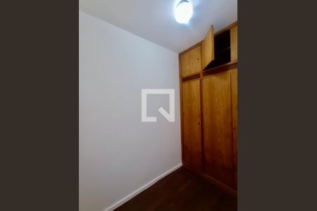 Apartamento à venda com 230m², 5 quartos e 3 vagasQuarto serviço
