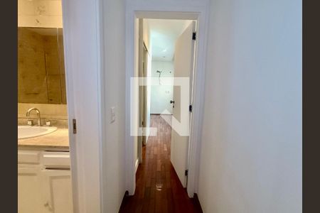 Apartamento à venda com 230m², 5 quartos e 3 vagasCorredor