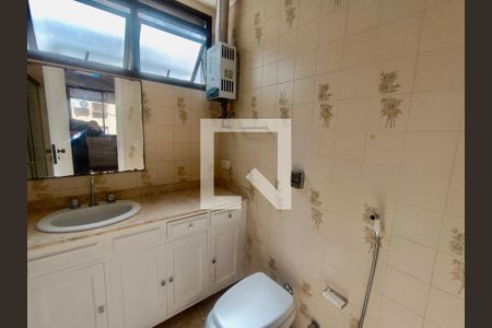 Apartamento à venda com 230m², 5 quartos e 3 vagasSuíte banheiro