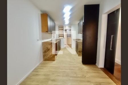 Apartamento à venda com 230m², 5 quartos e 3 vagasCopa Cozinha