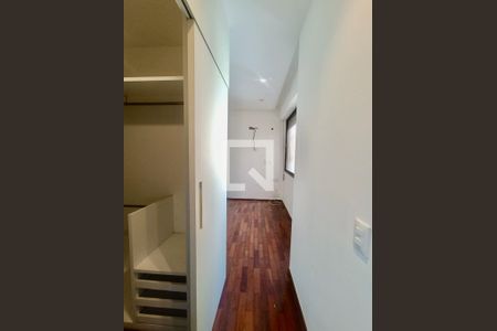 Apartamento à venda com 230m², 5 quartos e 3 vagasSuíte master