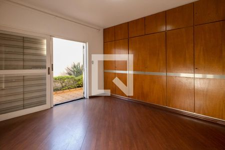 Casa à venda com 470m², 3 quartos e 4 vagasQuarto 2