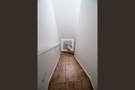 Casa para alugar com 105m², 2 quartos e 1 vagaEscada