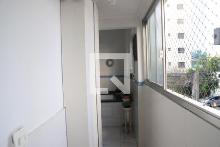 Apartamento à venda com 110m², 3 quartos e 1 vagaÁrea de Serviço
