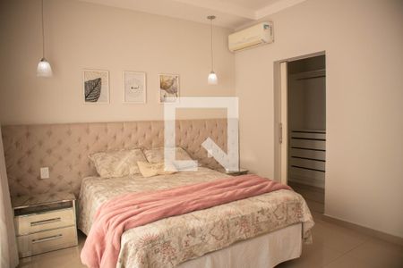 Casa de condomínio para alugar com 210m², 3 quartos e 4 vagas Casa de condomínio para alugar com 210m², 3 quartos e 4 vagasSuíte