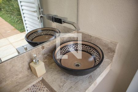 Casa de condomínio para alugar com 210m², 3 quartos e 4 vagas Casa de condomínio para alugar com 210m², 3 quartos e 4 vagasLavabo Externo