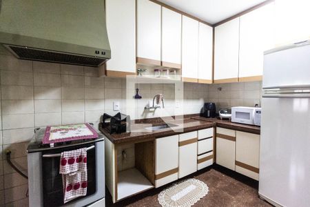 Apartamento à venda com 118m², 3 quartos e 3 vagasCozinha