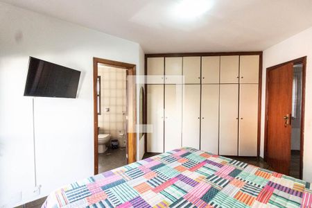 Apartamento à venda com 118m², 3 quartos e 3 vagasQuarto 2