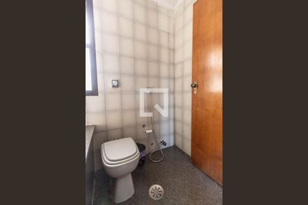 Apartamento à venda com 118m², 3 quartos e 3 vagasBanheiro Quarto 2