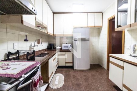 Apartamento à venda com 118m², 3 quartos e 3 vagasCozinha