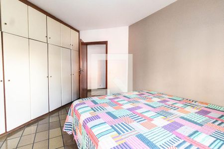Apartamento à venda com 118m², 3 quartos e 3 vagasQuarto 2