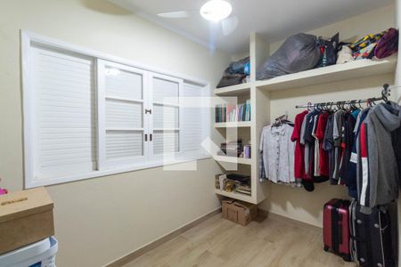 Casa à venda com 250m², 3 quartos e 2 vagasQuarto 2