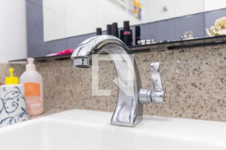 Casa à venda com 250m², 3 quartos e 2 vagasBanheiro - torneira