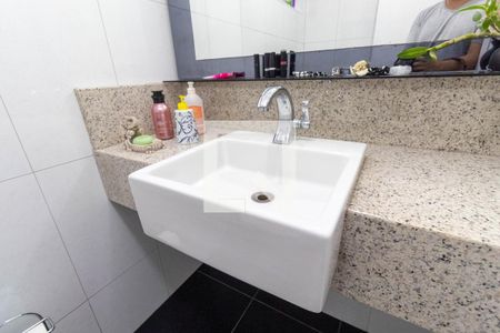 Casa à venda com 250m², 3 quartos e 2 vagasLavabo