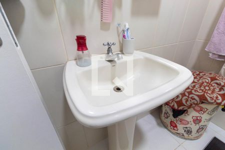 Casa à venda com 250m², 3 quartos e 2 vagasBanheiro da Suíte