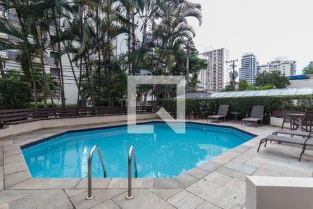Área comum - Piscina de apartamento para alugar com 1 quarto, 68m² em Vila Nova Conceição, São Paulo