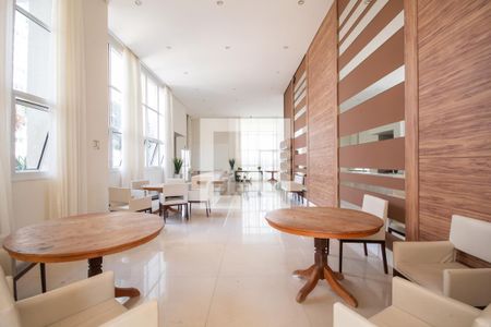 Apartamento para alugar com 67m², 2 quartos e 1 vagaÁrea comum - Salão de festas