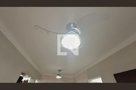 Detalhe da sala de apartamento para alugar com 2 quartos, 80m² em Vila Caiçara, Praia Grande