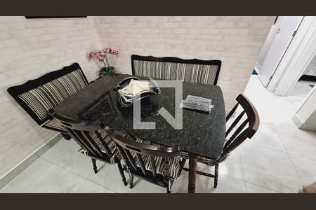 Detalhe da sala de apartamento para alugar com 2 quartos, 80m² em Vila Caiçara, Praia Grande