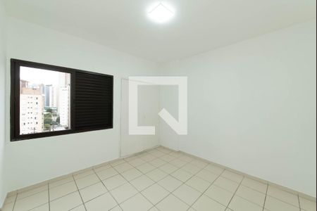 Apartamento à venda com 76m², 2 quartos e 1 vagaQuarto 2