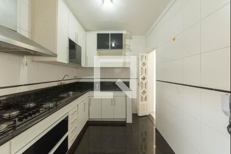 Apartamento para alugar com 76m², 2 quartos e 1 vaga Apartamento para alugar com 76m², 2 quartos e 1 vagaCozinha