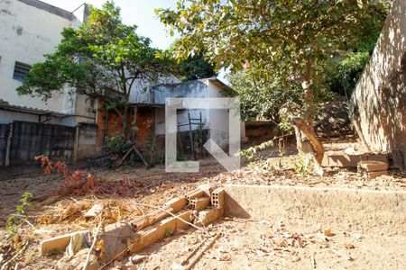 Casa para alugar com 120m², 4 quartos e 1 vaga Casa para alugar com 120m², 4 quartos e 1 vagaQuintal