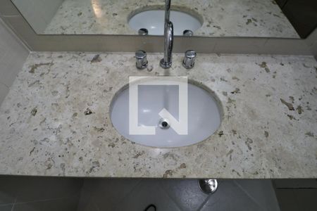 Apartamento para alugar com 158m², 4 quartos e 2 vagas Apartamento para alugar com 158m², 4 quartos e 2 vagasBanheiro Suíte 2