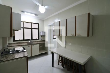 Apartamento para alugar com 158m², 4 quartos e 2 vagas Apartamento para alugar com 158m², 4 quartos e 2 vagasCozinha