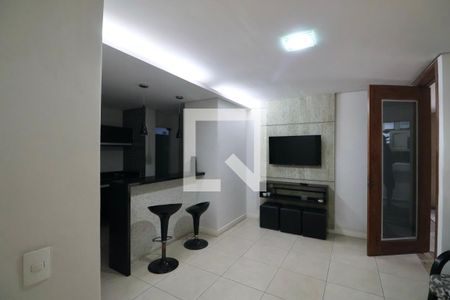 Apartamento para alugar com 158m², 4 quartos e 2 vagas Apartamento para alugar com 158m², 4 quartos e 2 vagasÁrea comum - Salão de festas