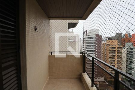 Apartamento para alugar com 158m², 4 quartos e 2 vagas Apartamento para alugar com 158m², 4 quartos e 2 vagasVaranda