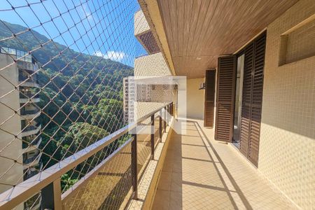 Apartamento para alugar com 4 quartos, 158m² em Barra Funda, Guarujá