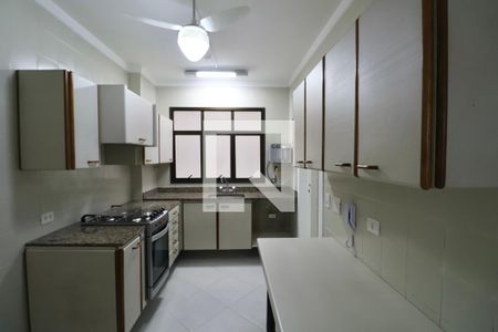 Apartamento para alugar com 158m², 4 quartos e 2 vagas Apartamento para alugar com 158m², 4 quartos e 2 vagasCozinha