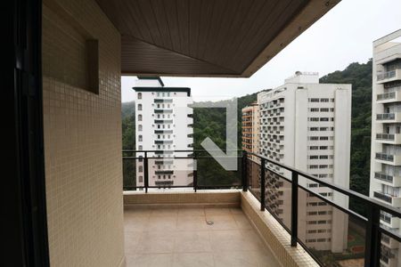 Apartamento para alugar com 158m², 4 quartos e 2 vagas Apartamento para alugar com 158m², 4 quartos e 2 vagasVaranda